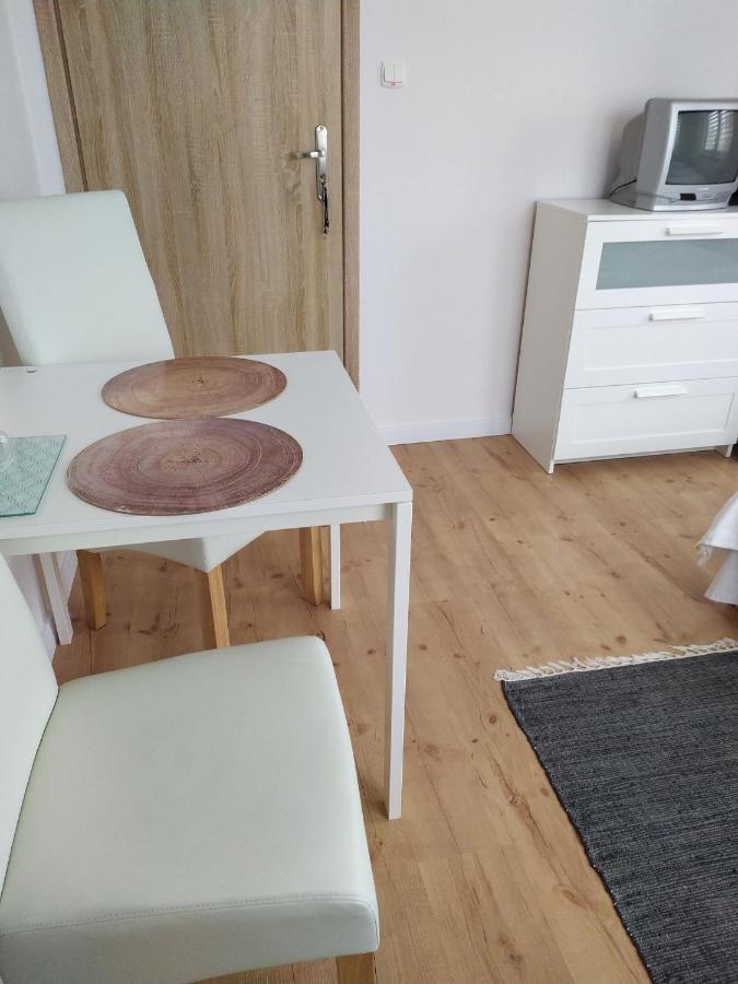 Apartamento Pokoje U Bozeny Ostrowo  Exterior foto