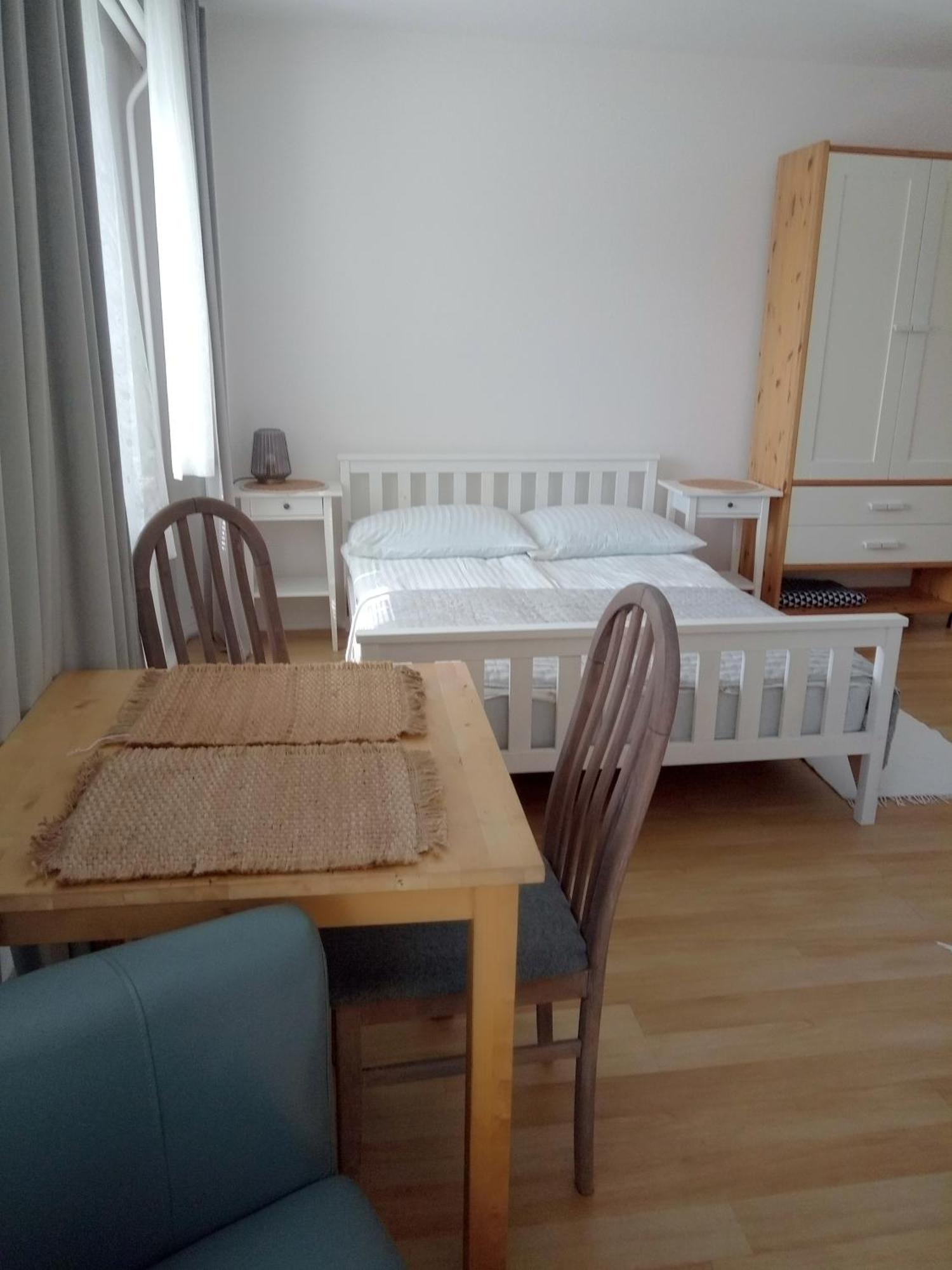 Apartamento Pokoje U Bozeny Ostrowo  Exterior foto