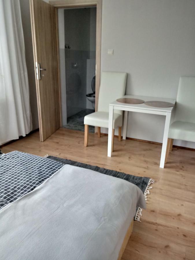 Apartamento Pokoje U Bozeny Ostrowo  Exterior foto